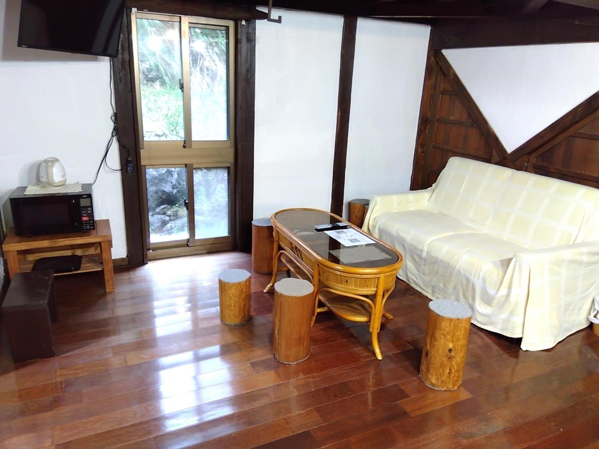 Ｐｅｎｓｉｏｎ　Ｓｈｉｍａｋａｚｅ Hotel Motobu Ngoại thất bức ảnh